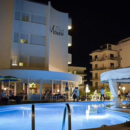 Hotel Marco Lido Di Savio Exteriör bild