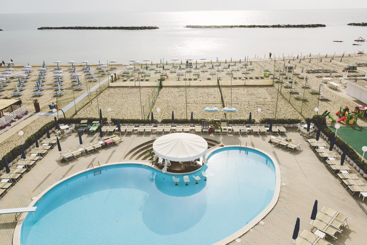 Hotel Marco Lido Di Savio Exteriör bild